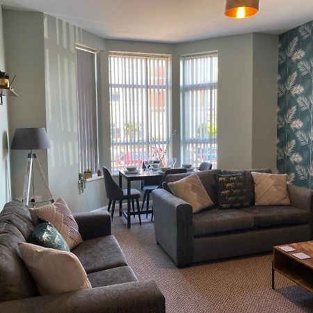 Blackpool Sleepover Apartment 1 Free Parking Sleeps 6 Exteriér fotografie